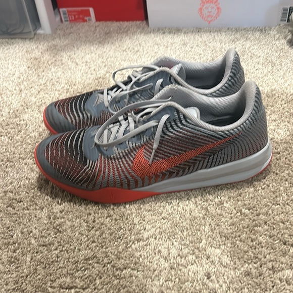 Kobe Basketball Shoes - Picture 1 of 5